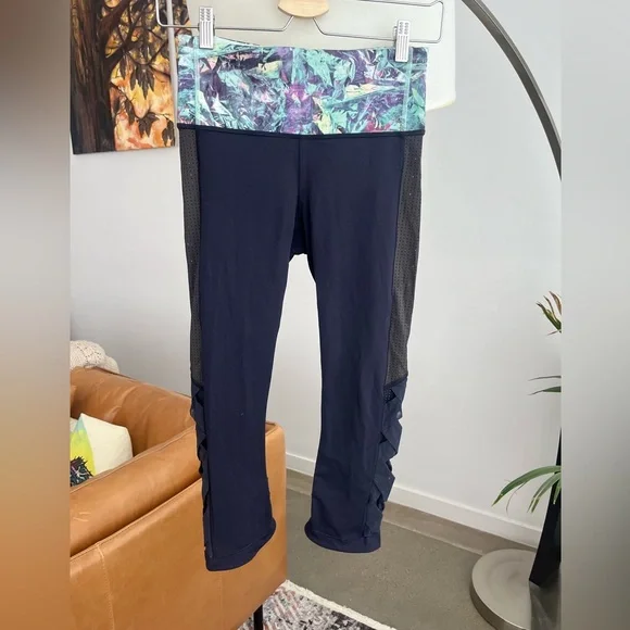 Lululemon Var-City Crop Tights - Picture 2 of 5